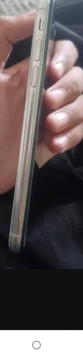 Apple iPhone XS 1