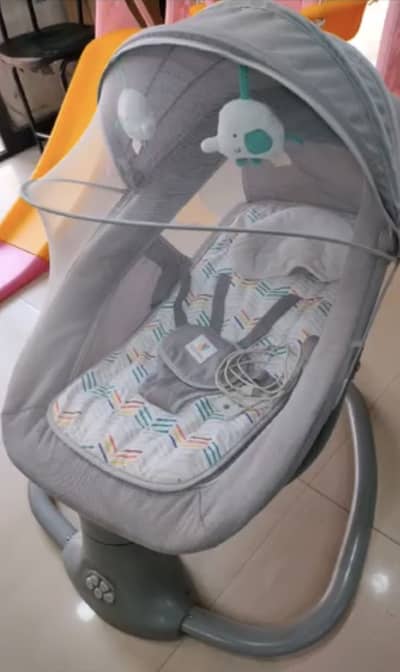 Baby Electric Swing / Rocker – Like New – Excellent Condition