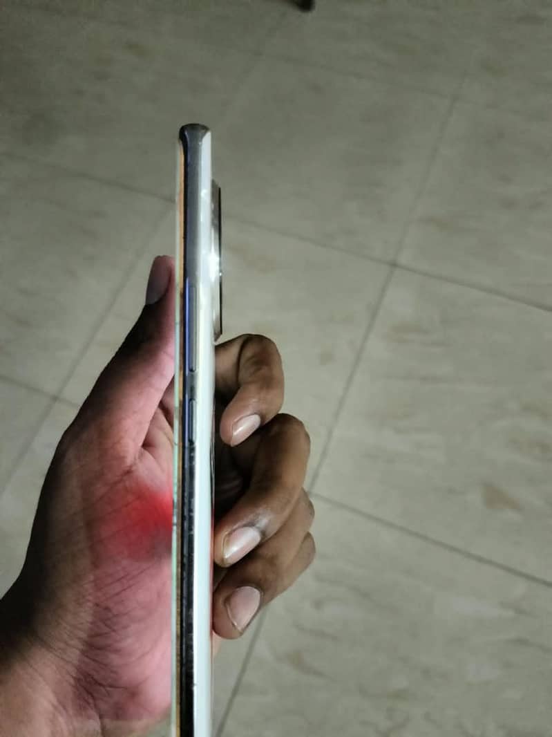 Tecno Spark 20 Pro Plus 2