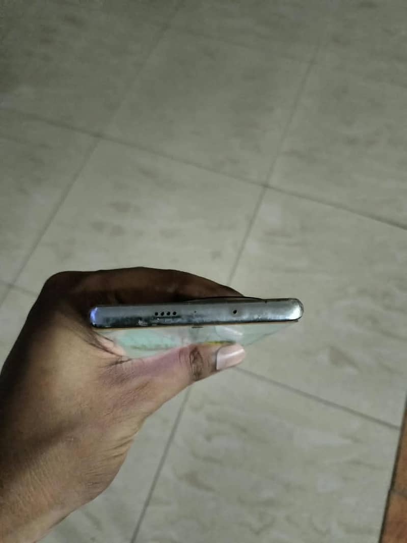 Tecno Spark 20 Pro Plus 4