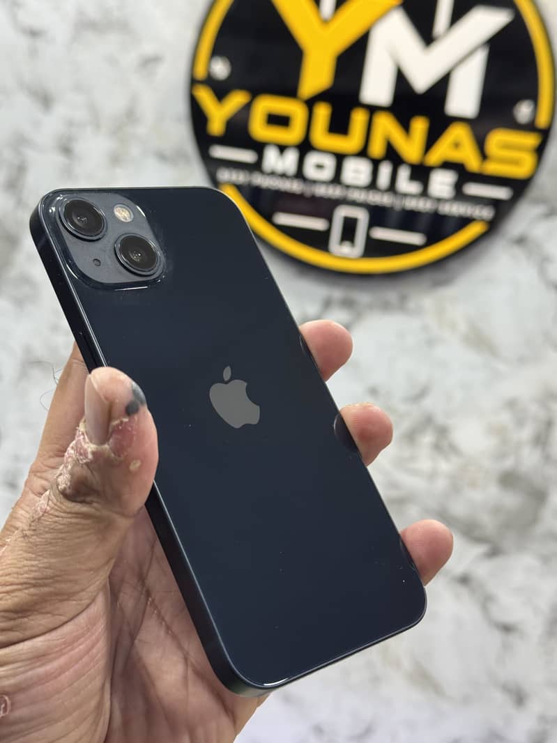 Apple iPhone 13 4