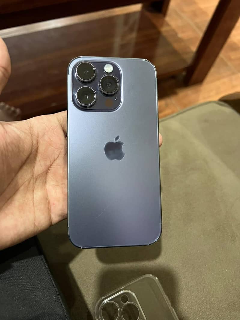 Apple iPhone 14 Pro 0