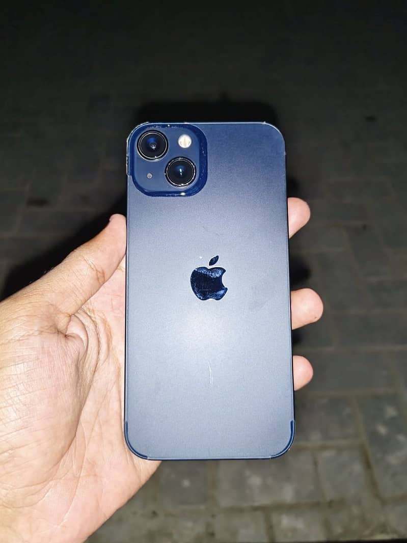 Apple iPhone 13 2