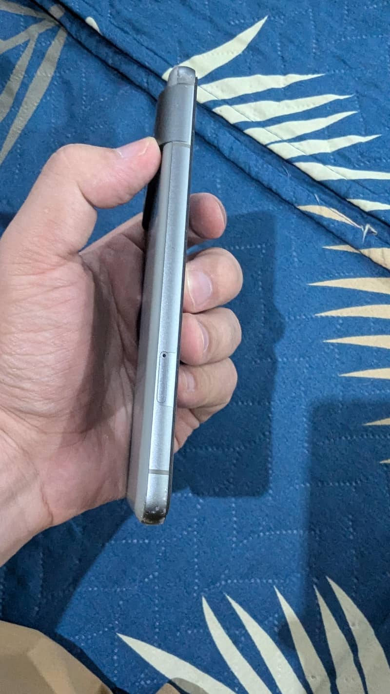 Google Pixel 8 3
