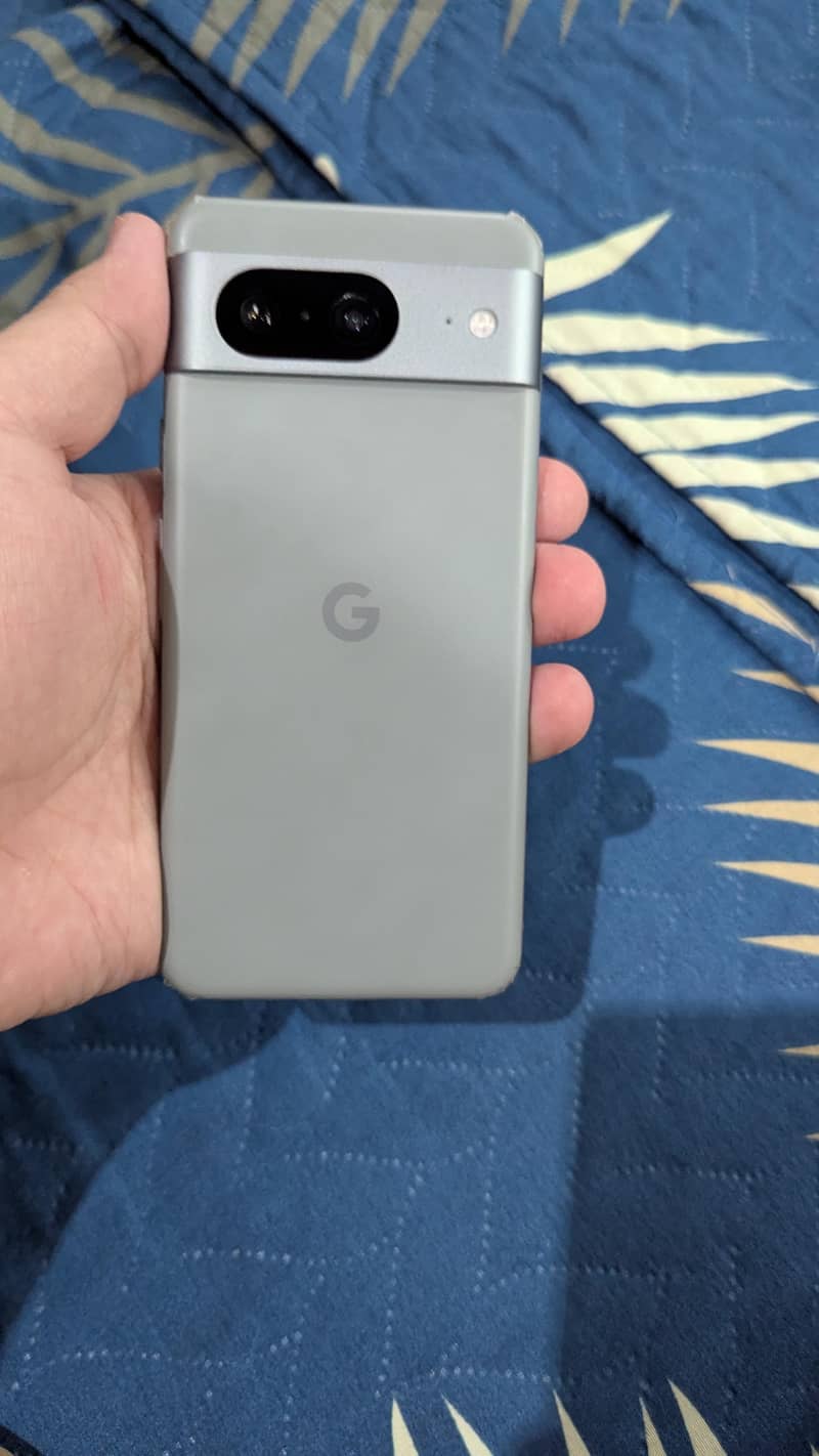 Google Pixel 8 7