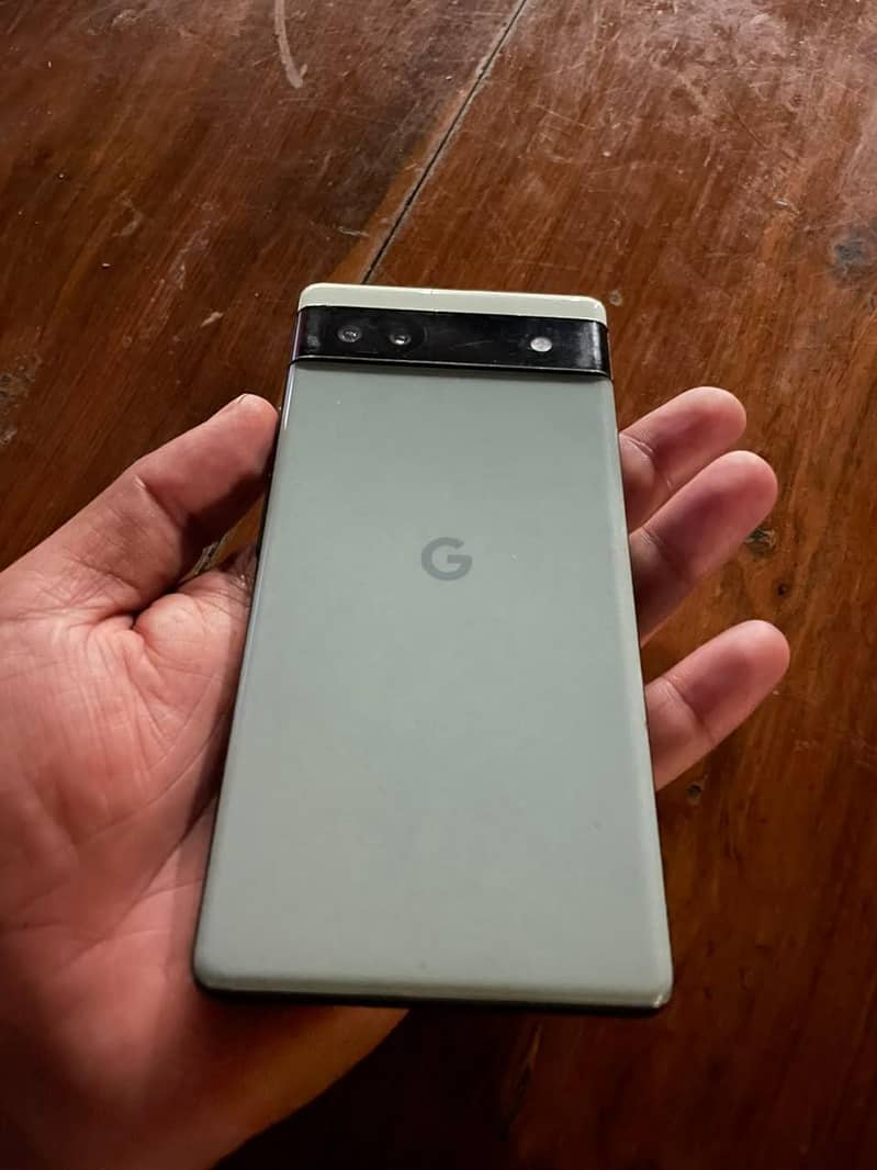 Google Pixel 6a 1