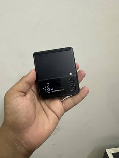 Samsung Mobile Z Flip 3