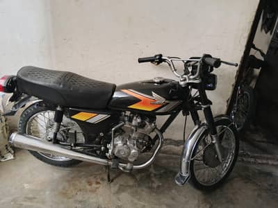 Honda 125 2007 modal contact nmbr 03104792237