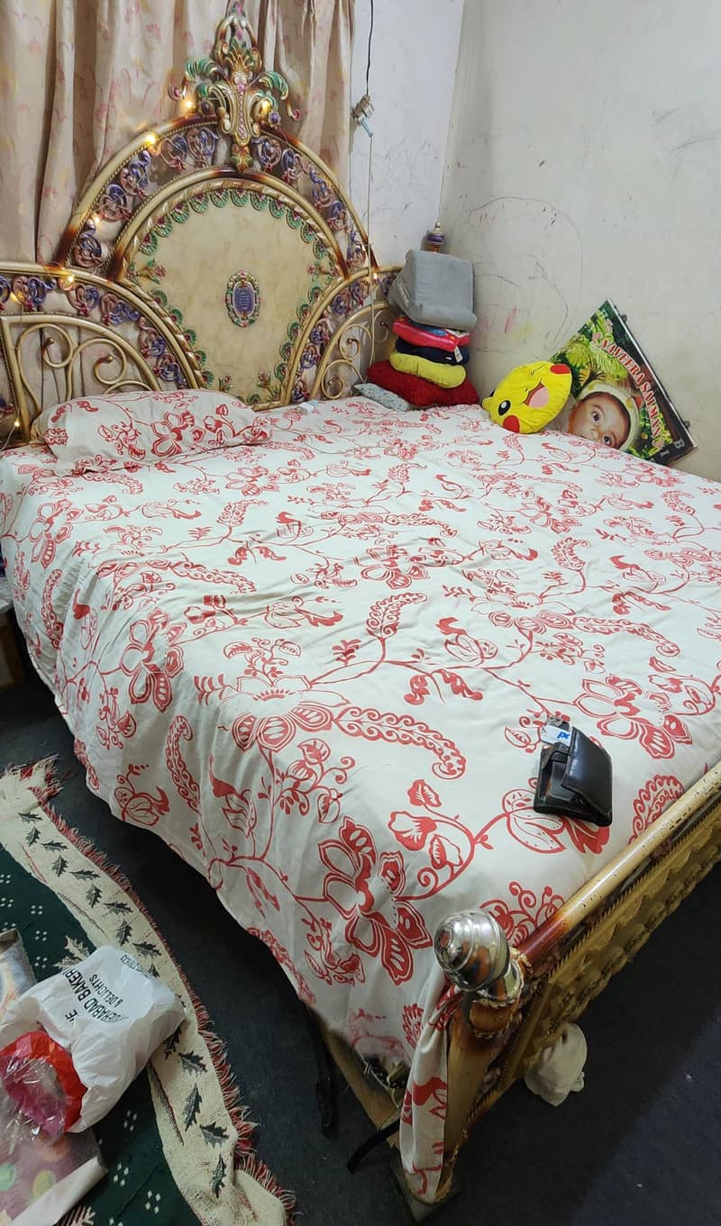 King Size Bed 0