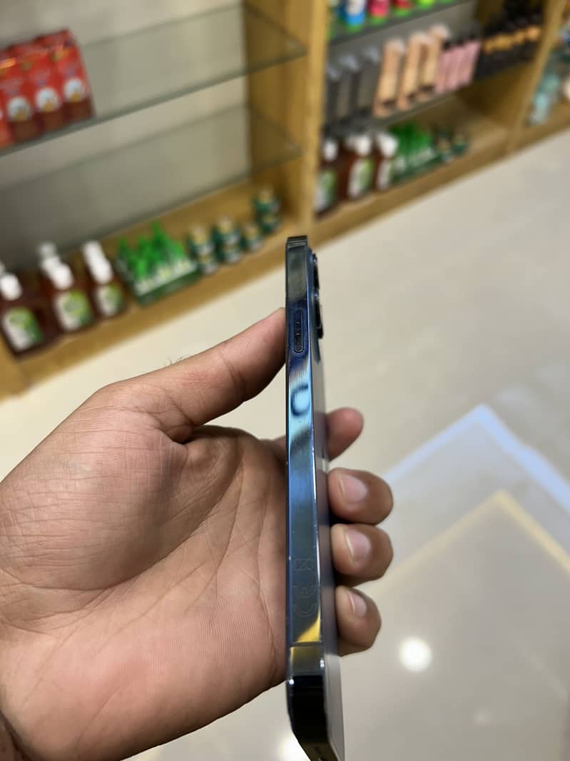 Apple iPhone 12 Pro Max 0