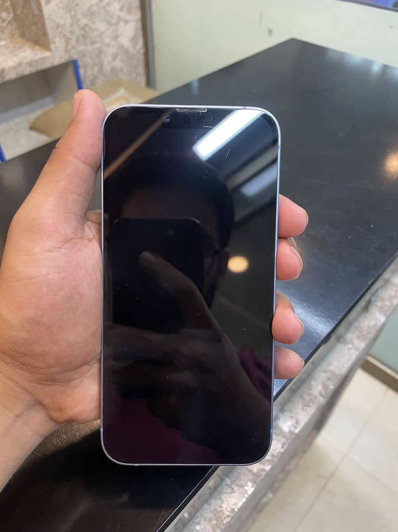 Apple iPhone 13 1