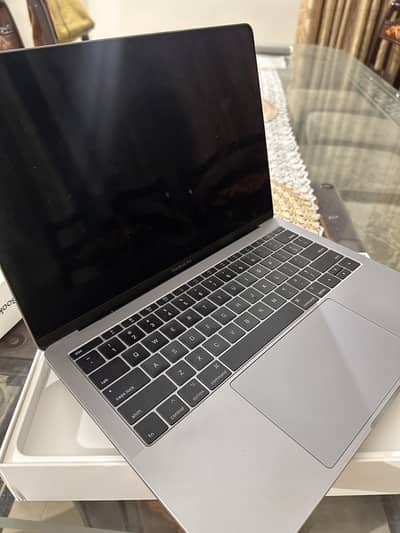 Apple MacBook Pro 13-inch 2017 | Intel Core i5 I Excellent Condition