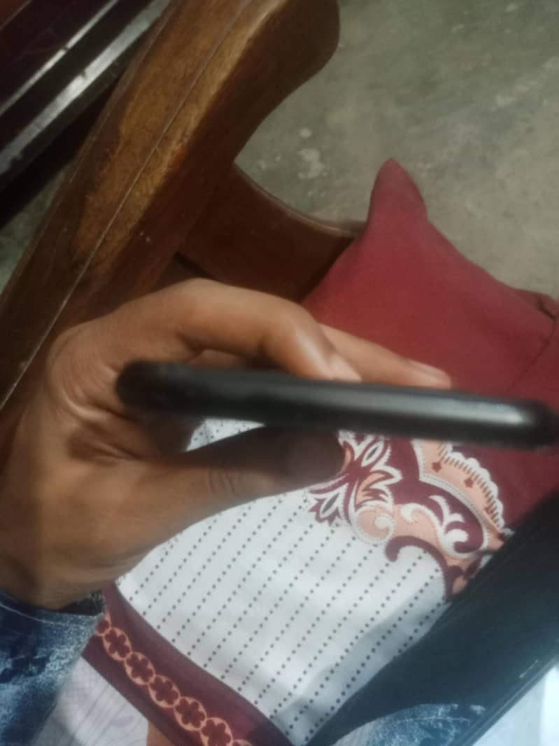 Honor 9N 3