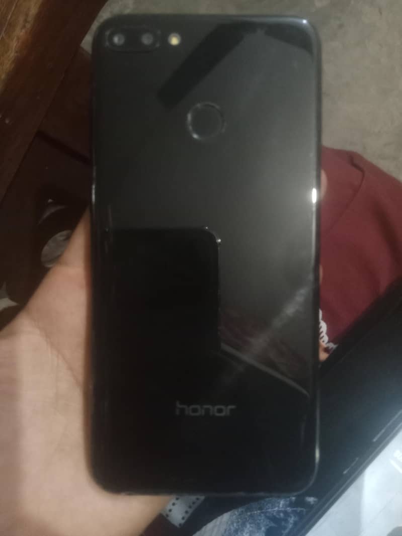Honor 9N 7