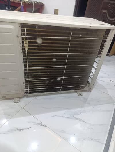 gree AC in very good condition