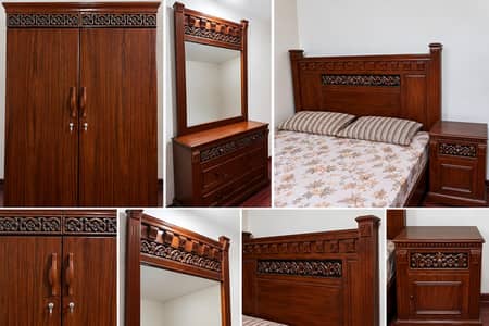 Solid Wood Bedroom Furniture Set