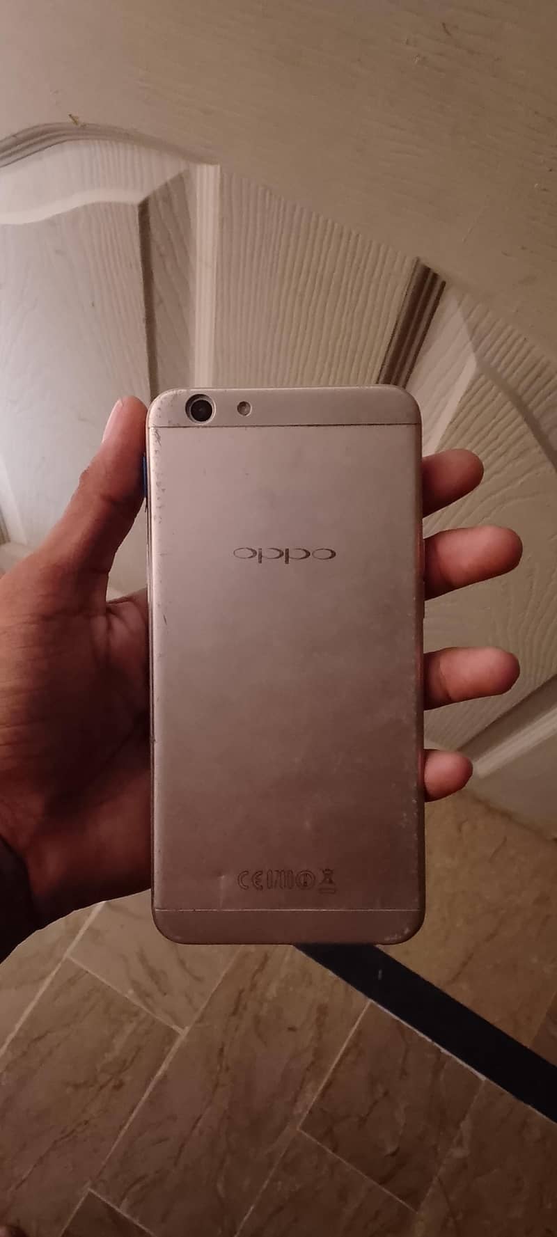 OPPO A57 0