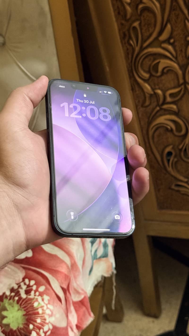 Apple iPhone 13 3