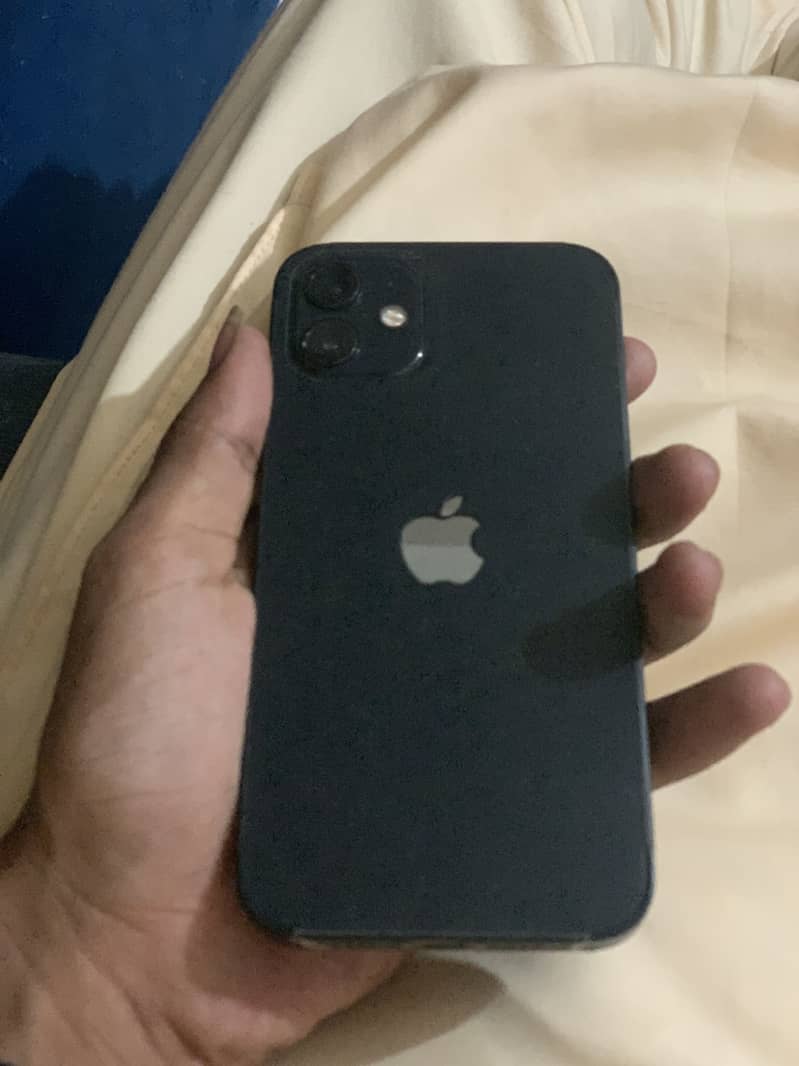 Apple iPhone 12 2