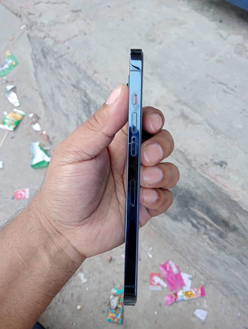 Apple iPhone 12 Pro Max 2