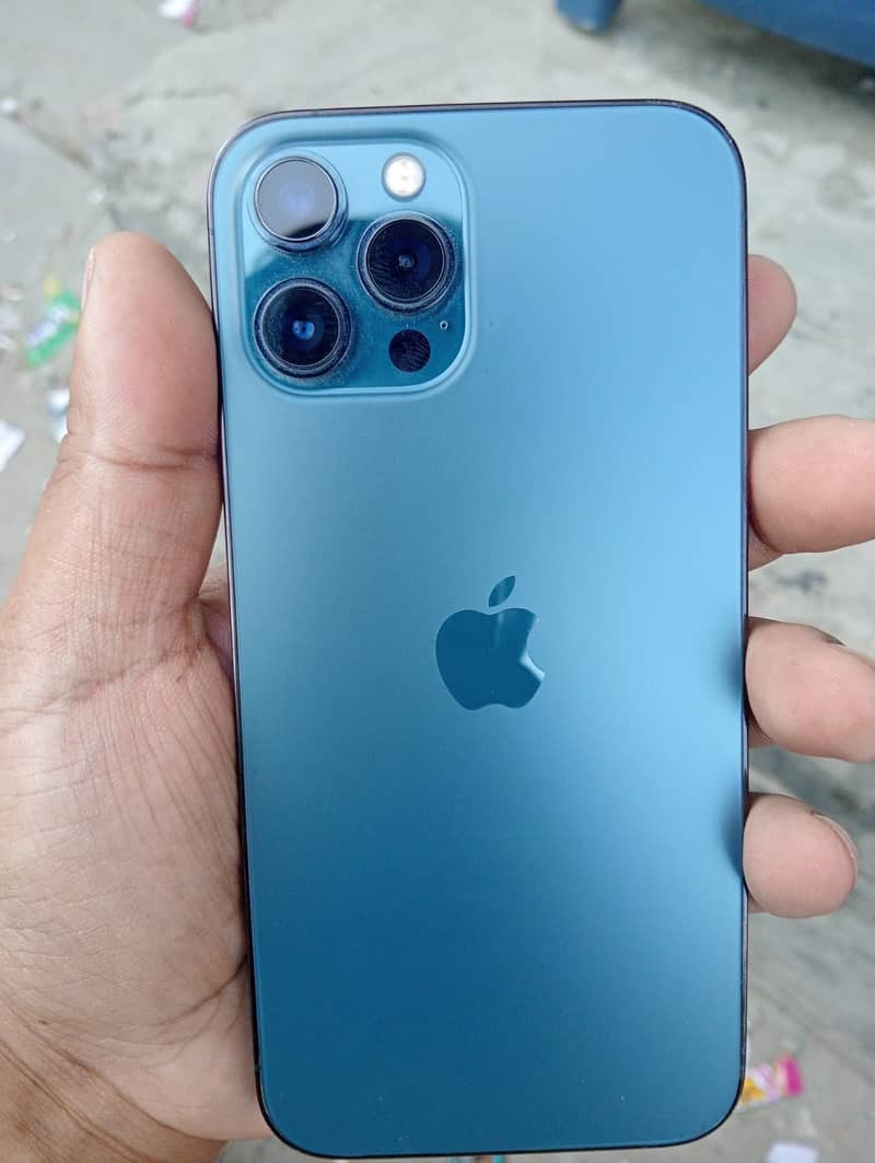 Apple iPhone 12 Pro Max 3