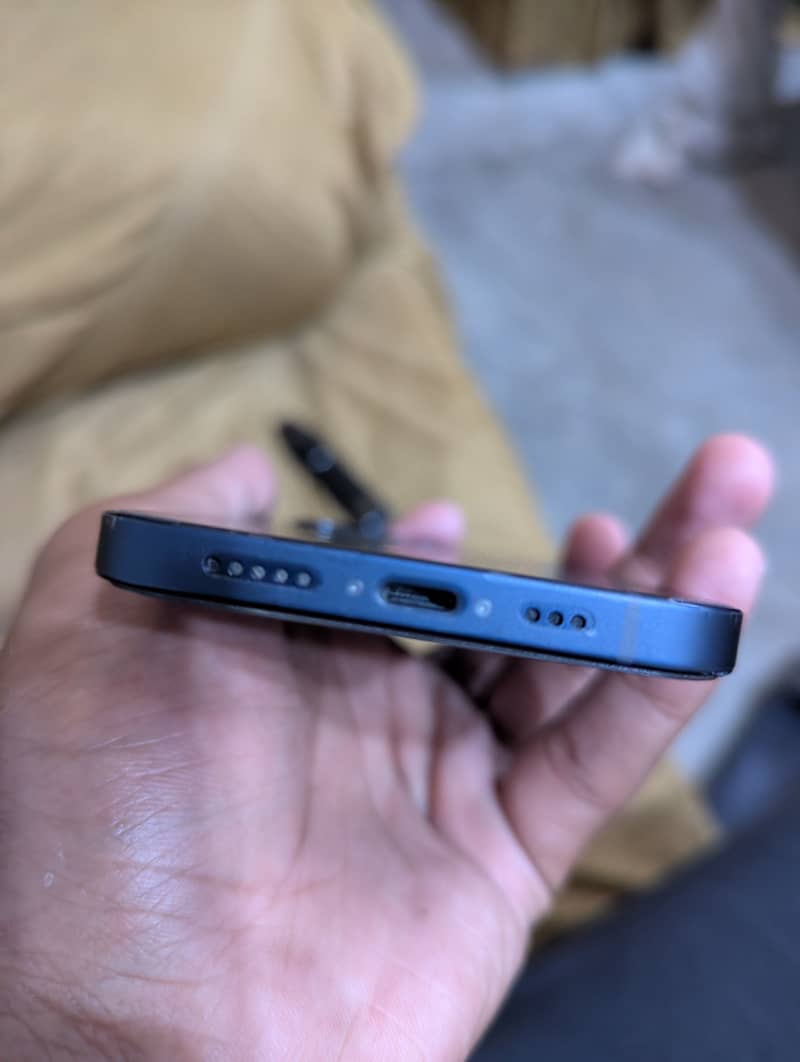 Apple iPhone 12 2