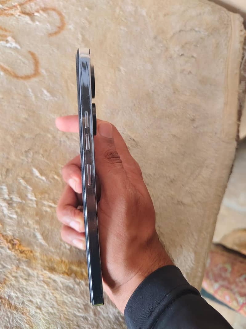 Tecno camon 20 pro 4