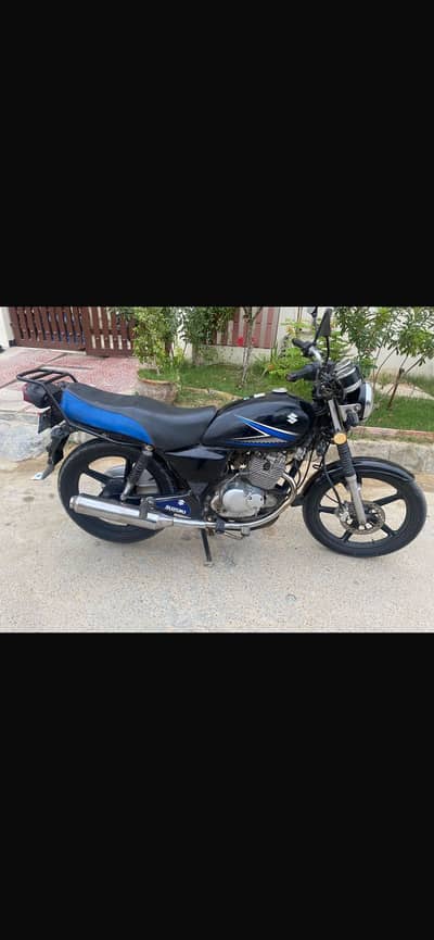 Suzuki GS SE 150 2015