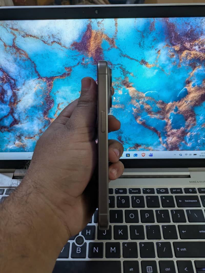 Apple iPhone 15 Pro 7