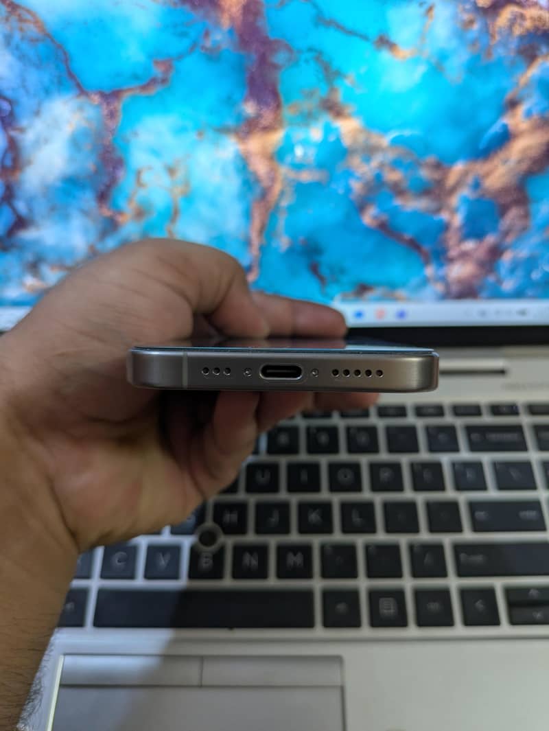 Apple iPhone 15 Pro 9