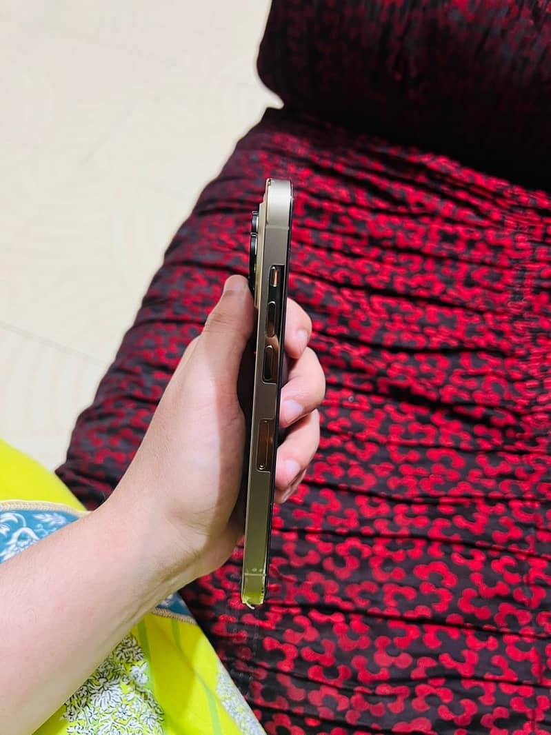 Apple iPhone 14 Pro 5