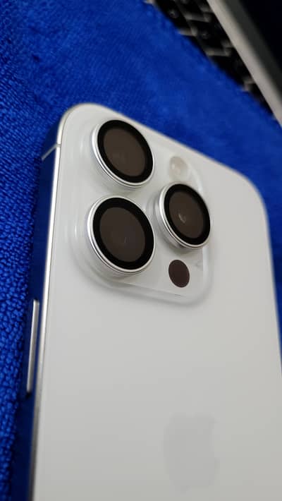Apple iPhone 15 Pro