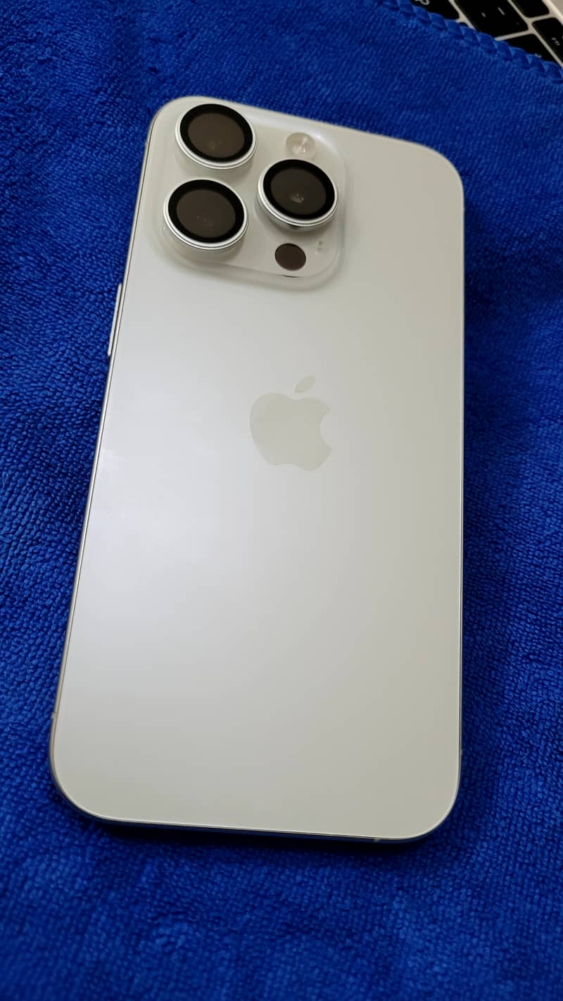 Apple iPhone 15 Pro 1