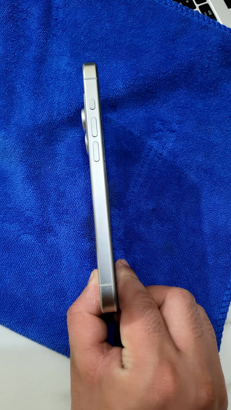 Apple iPhone 15 Pro 5