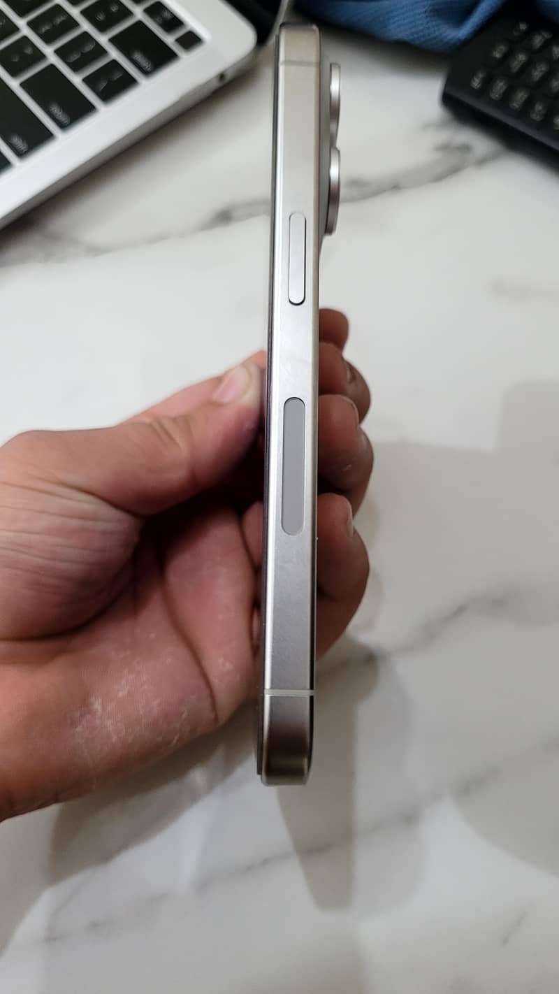 Apple iPhone 15 Pro 15