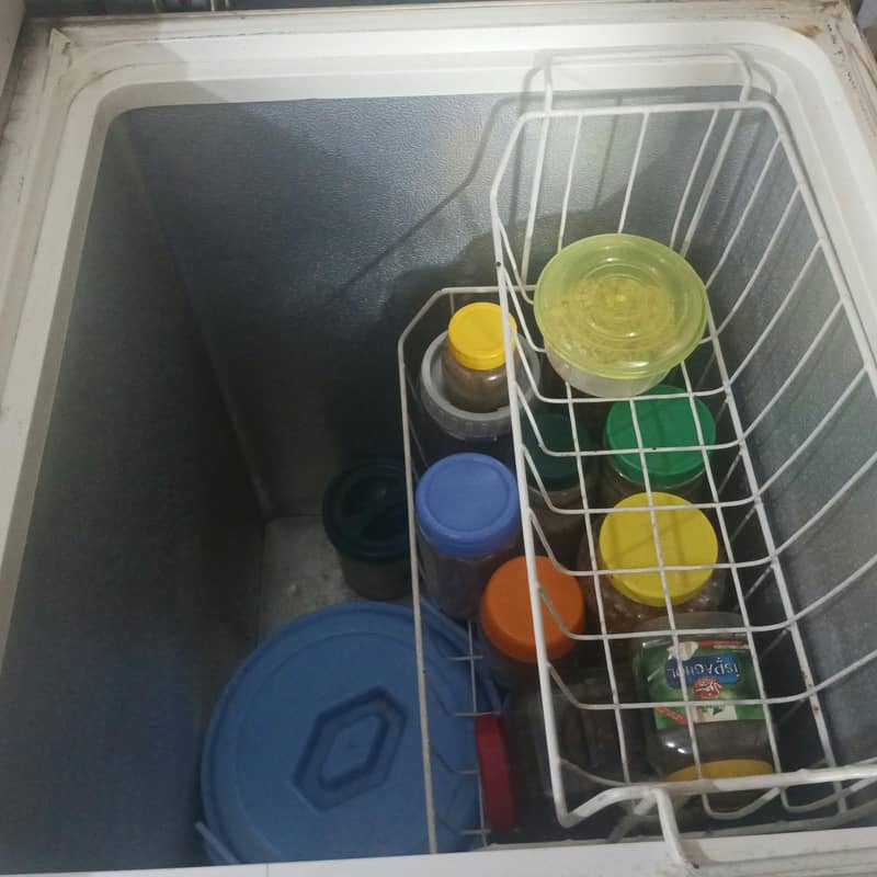 waves 2 door fridge 1