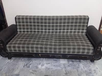 wooden sofa cumbed