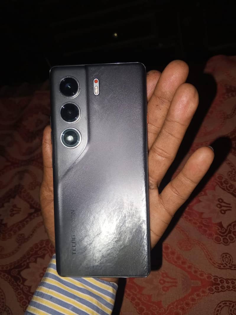 Tecno CAMON 40 Pro 5