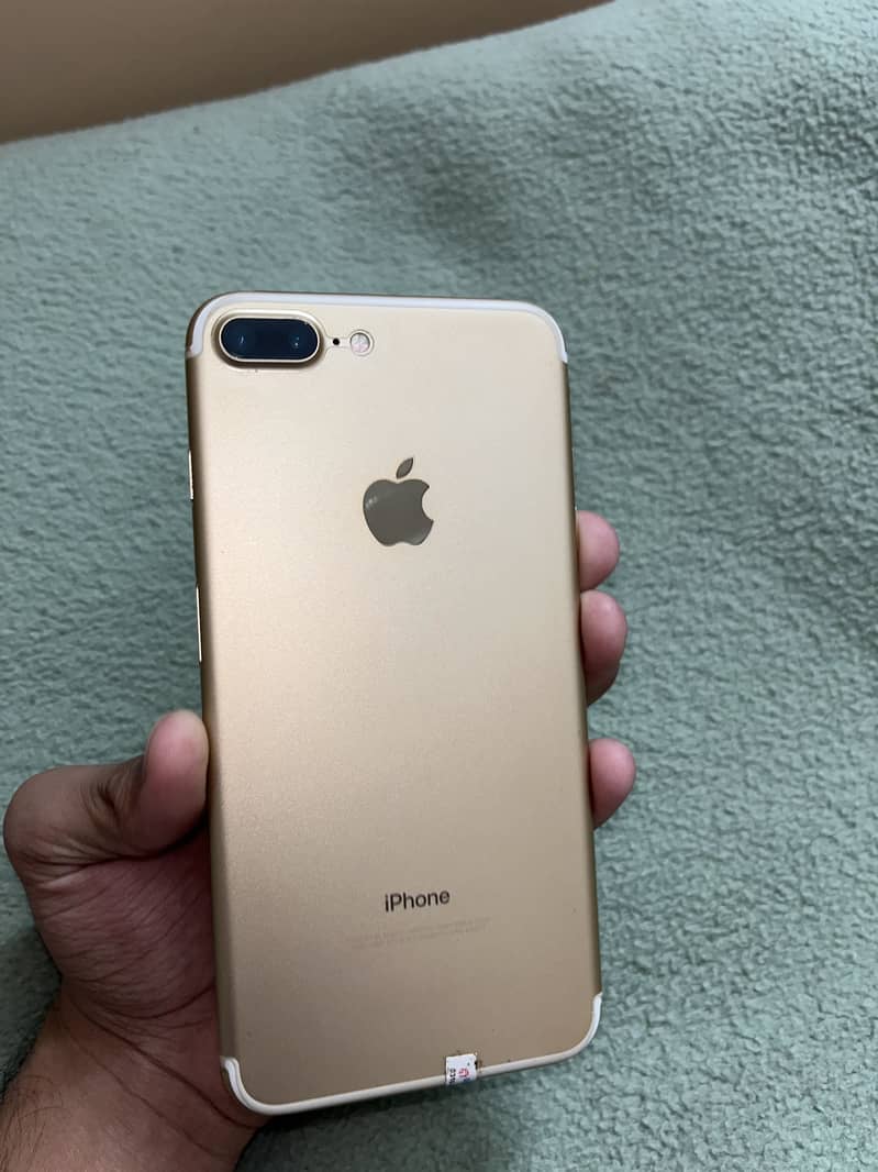 Apple iPhone 7 Plus 2