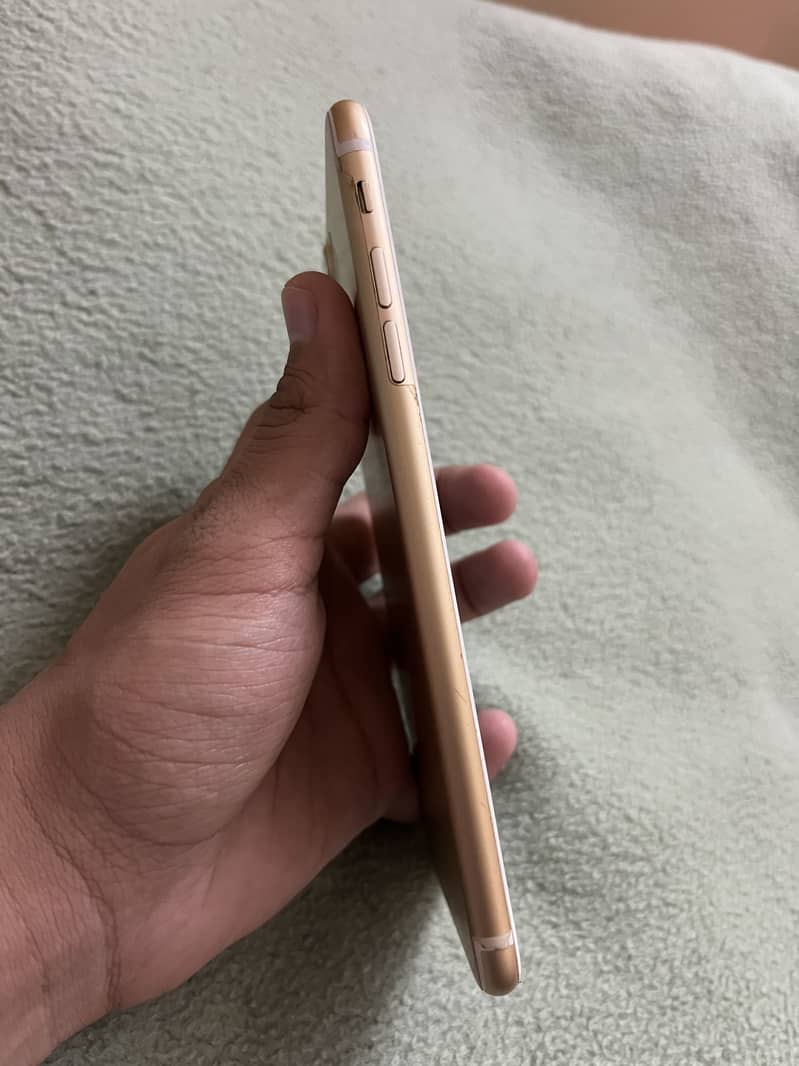Apple iPhone 7 Plus 8