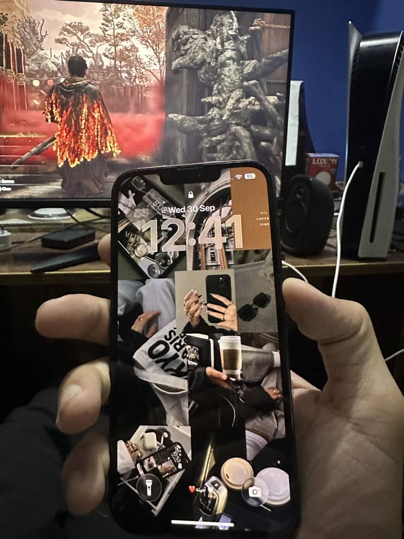 Apple iPhone 14 5