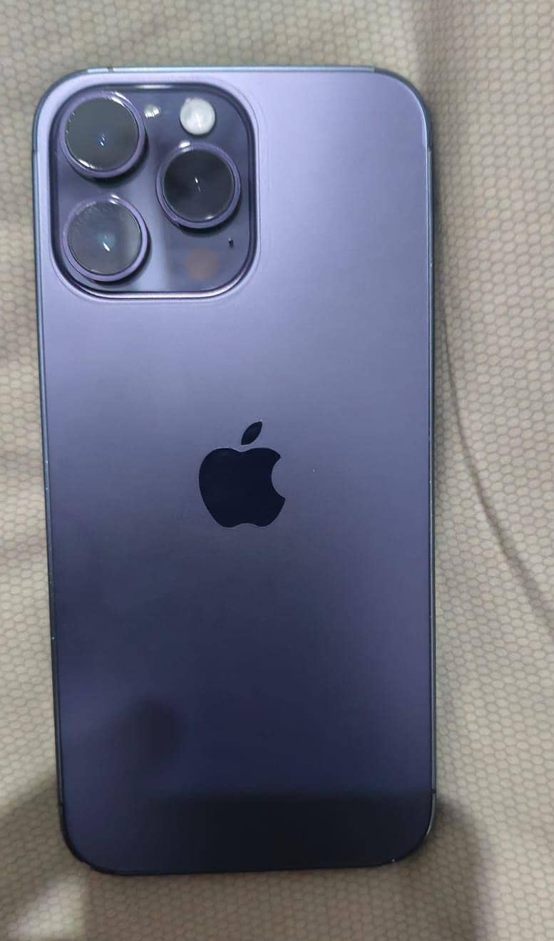 Apple iPhone 14 Pro Max 1