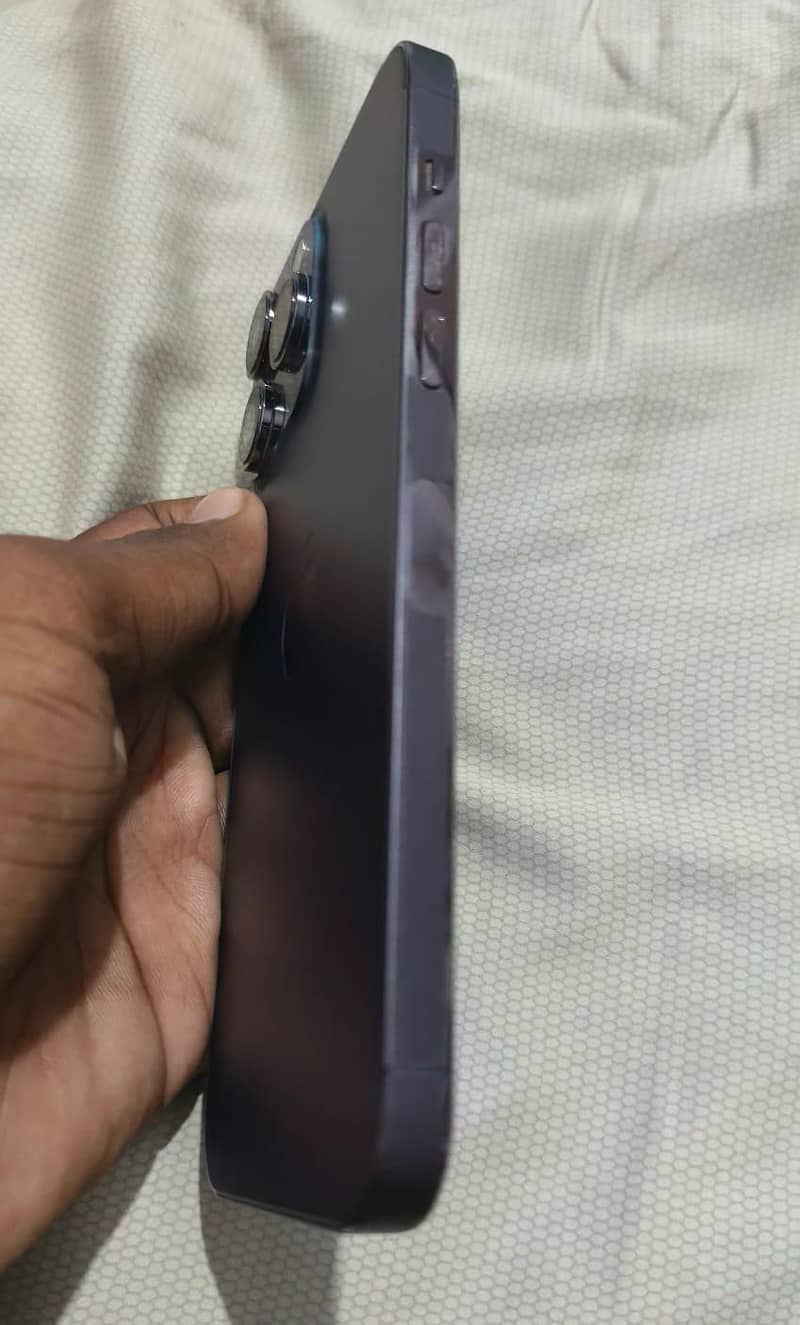 Apple iPhone 14 Pro Max 6