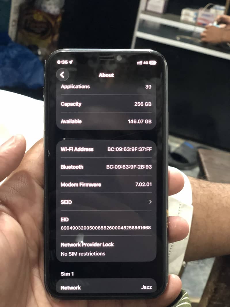 Apple iPhone 11 Pro 3