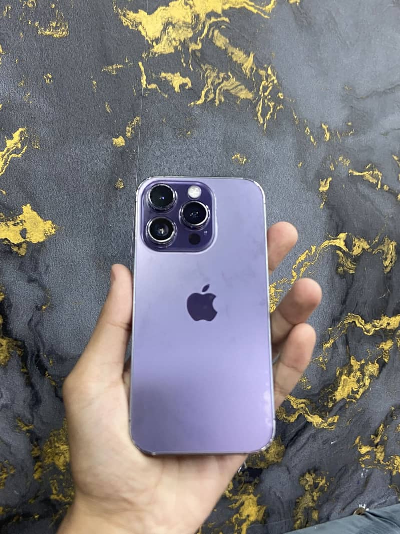 Apple iPhone 14 Pro 0