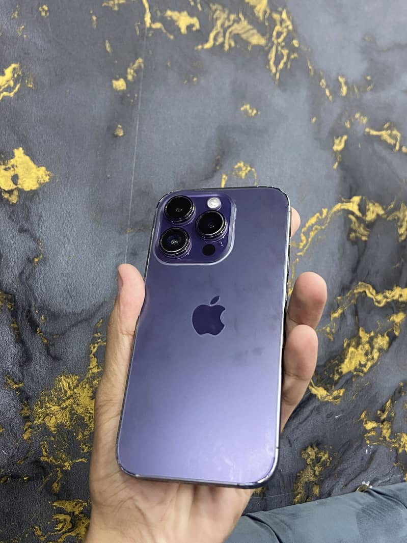 Apple iPhone 14 Pro 13