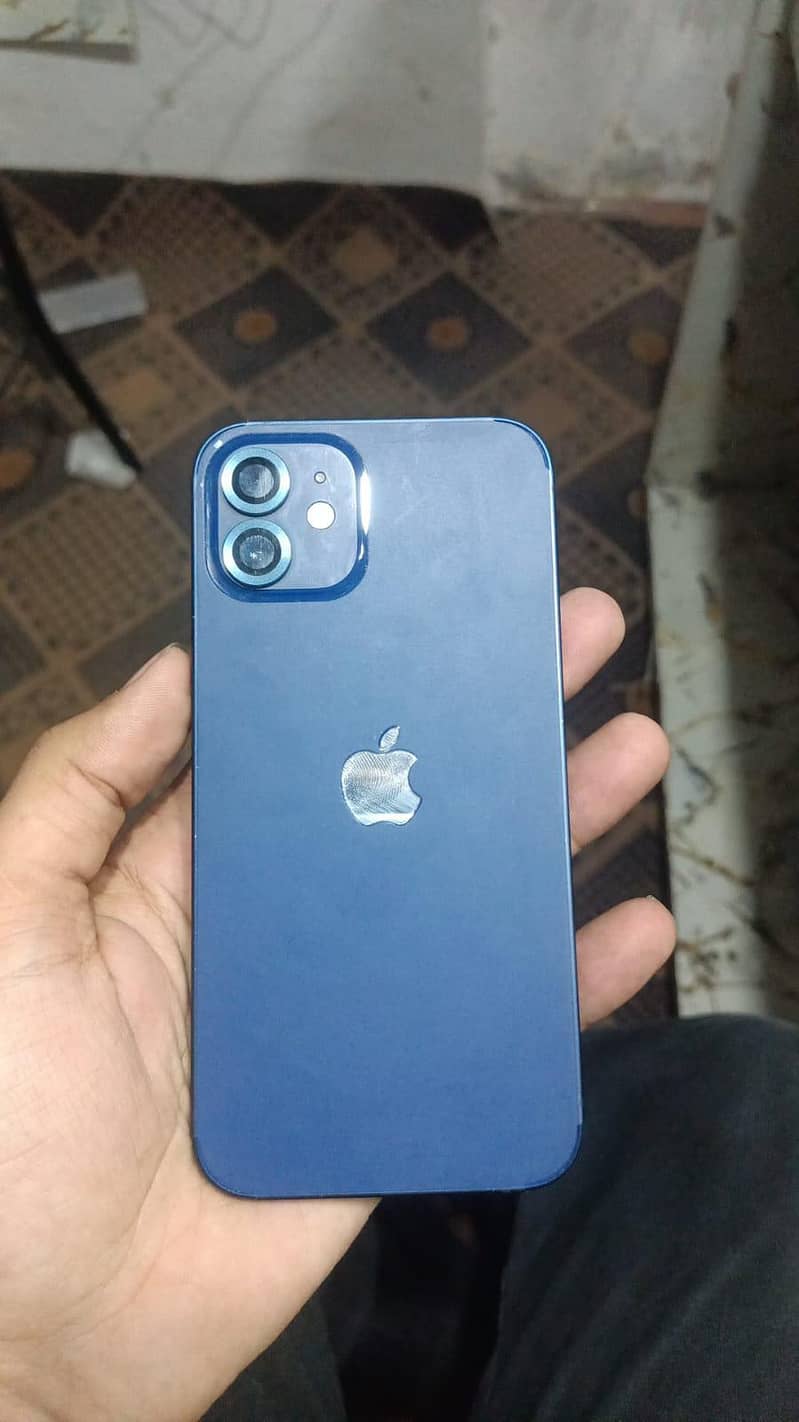 Apple iPhone 12 1