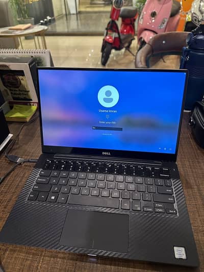 Dell XPS 13 9350 | Core i5 6th Gen / 8GB RAM / Touchscreen