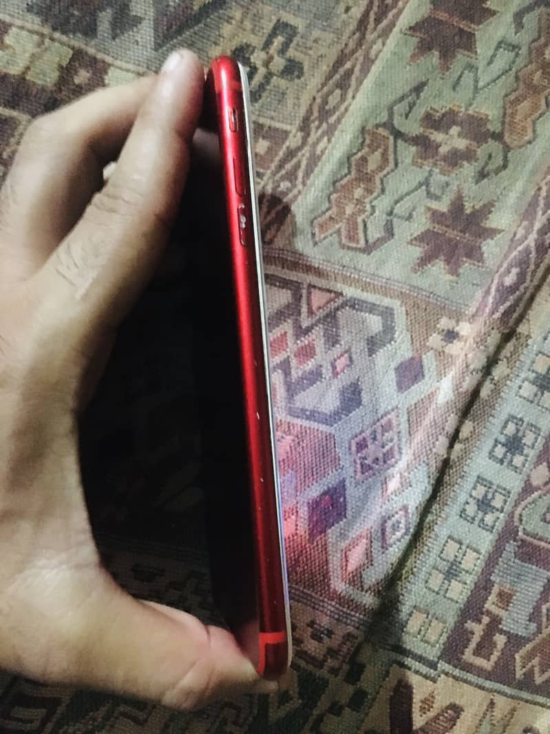 Apple iPhone 7 Plus 4
