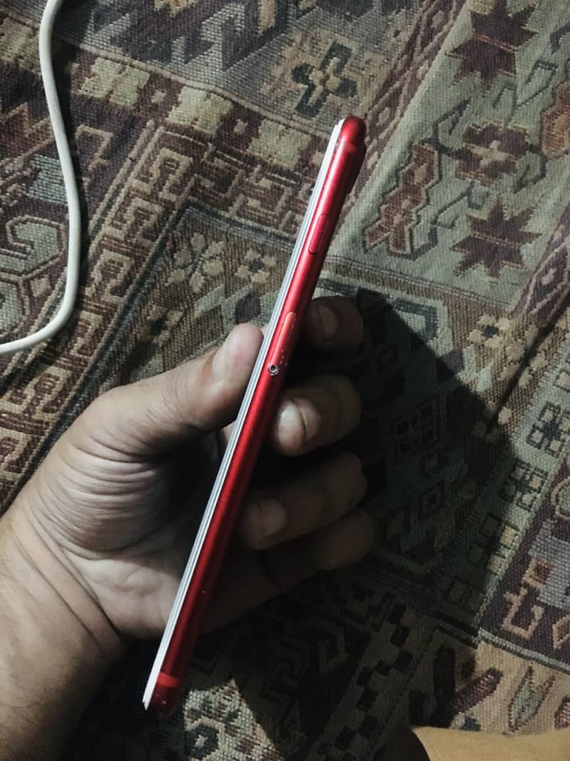 Apple iPhone 7 Plus 6
